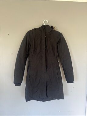 The North Face Women's Black Winter Jacket with Hood XS